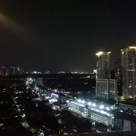 Accommodation Services Makati City Екстер'єр фото