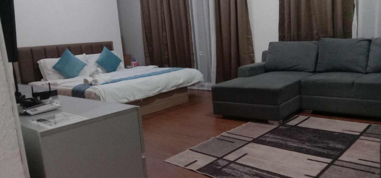 Accommodation Services Makati City Екстер'єр фото